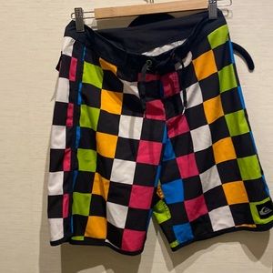 Bathingsuit board shorts